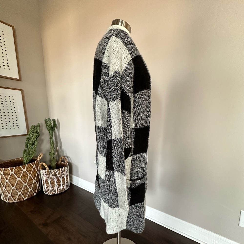 BLANKNYC Long Cardigan Duster Button-Up Buffalo Check Black & White Large - Picture 3 of 15
